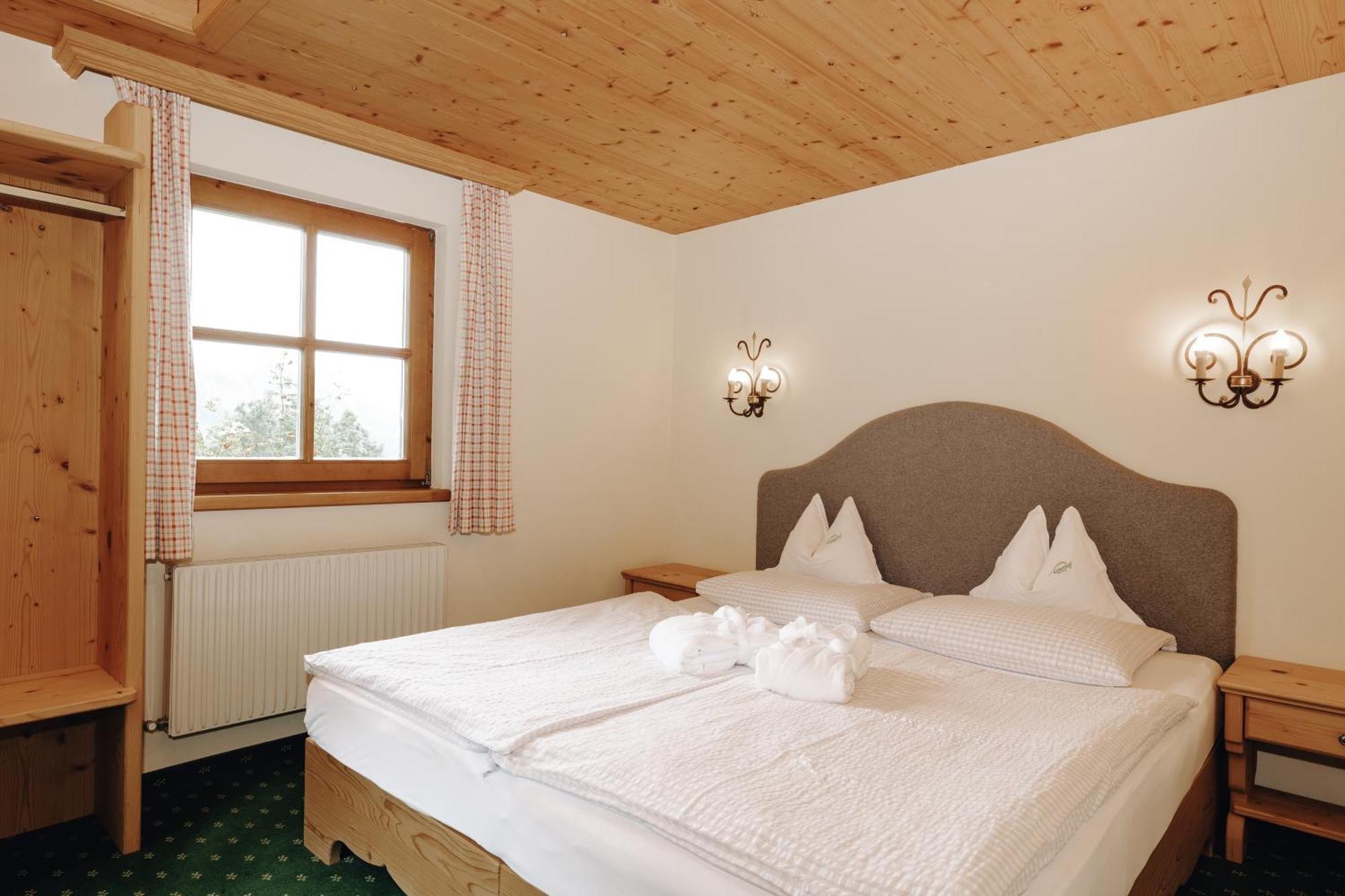 Gut Berg Naturhotel Sankt Johann im Pongau Phòng bức ảnh