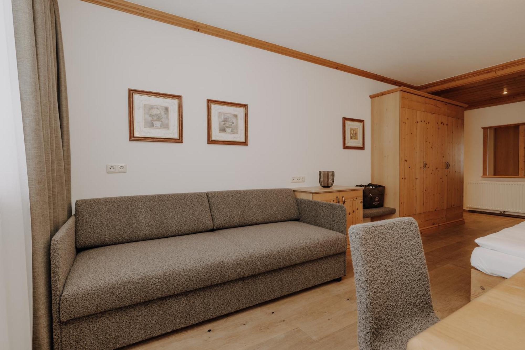 Gut Berg Naturhotel Sankt Johann im Pongau Phòng bức ảnh