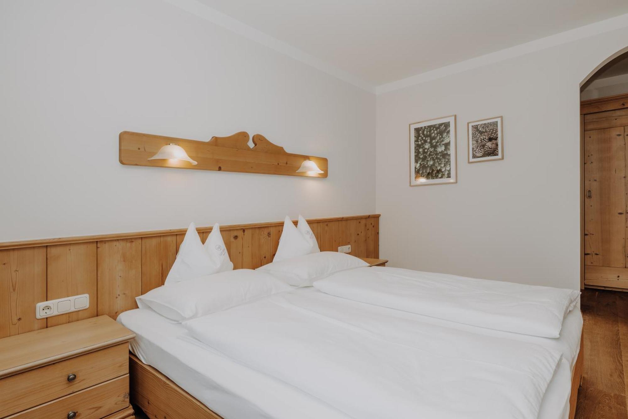 Gut Berg Naturhotel Sankt Johann im Pongau Phòng bức ảnh